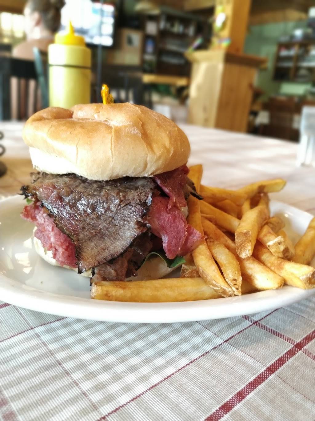 Honeys Diner | restaurant | 5584 ON-28, Woodview, ON K0L 3E0, Canada | 7056544197 OR +1 705-654-4197