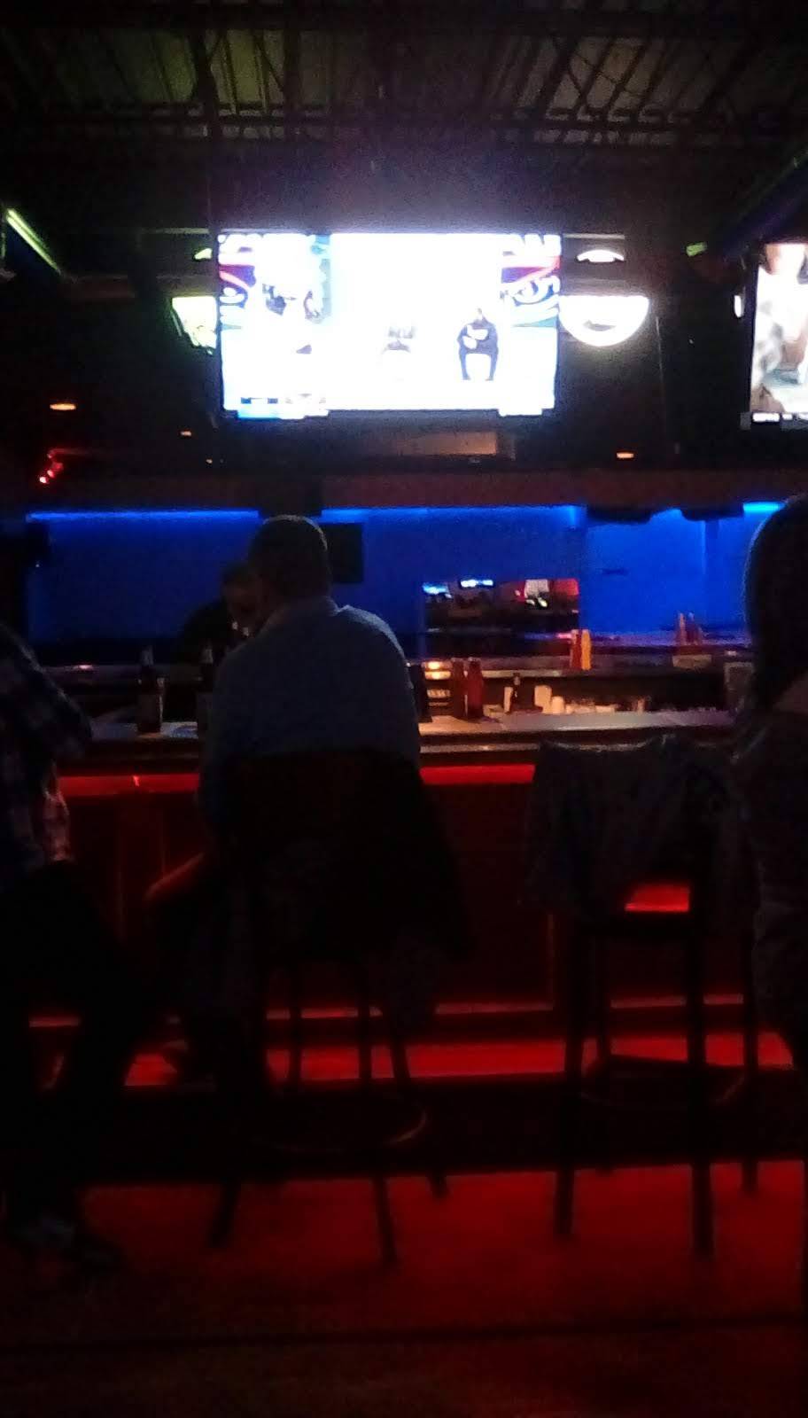 Orlandos 21 | restaurant | 8132 NW Prairie View Rd, Kansas City, MO 64151, USA | 8168004050 OR +1 816-800-4050