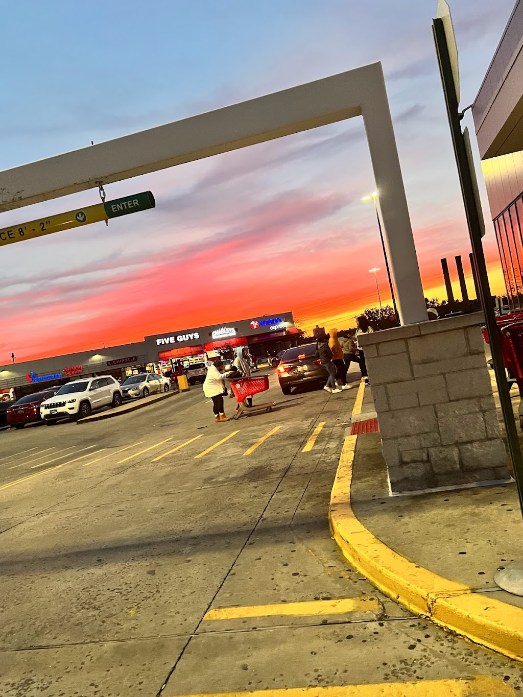 Throggs Neck | restaurant | 815 Hutchinson River Pkwy, Bronx, NY 10465, USA | 3472937421 OR +1 347-293-7421