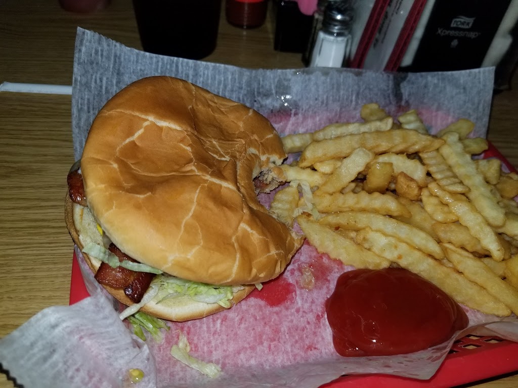 J Bs Wing Stop & Burgers | restaurant | 105 E 1st Ave B, Crossett, AR 71635, USA | 8703646800 OR +1 870-364-6800