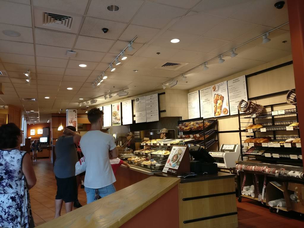 Panera Bread | cafe | 200 E Via Rancho Pkwy, Escondido, CA 92025, USA | 7604802400 OR +1 760-480-2400
