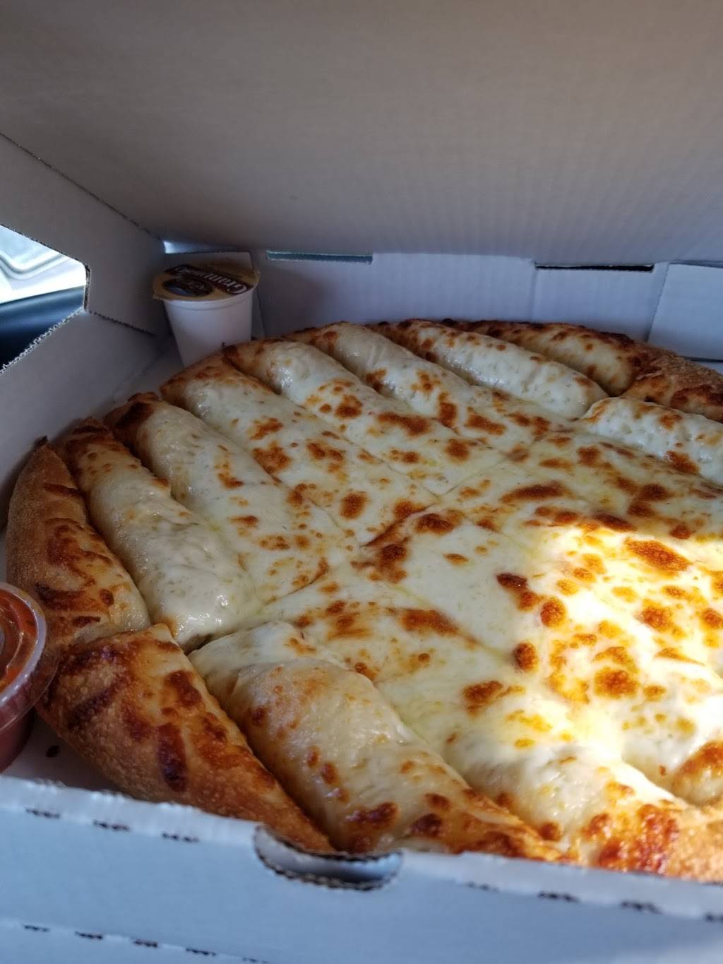 Stuffed-Aria Pizza | restaurant | 102 5th St, Lincoln, IL 62656, USA | 2177323100 OR +1 217-732-3100