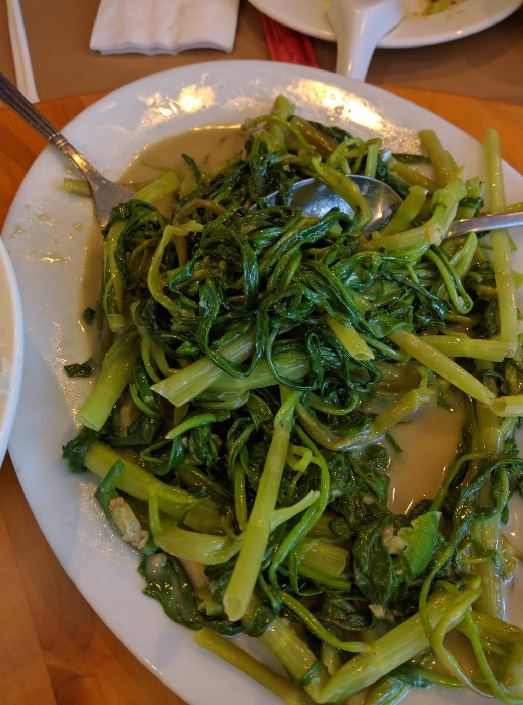 Wing Wah Chinese Restaurant | restaurant | 15138 13 Mile Rd, Warren, MI 48088, USA | 5867768396 OR +1 586-776-8396