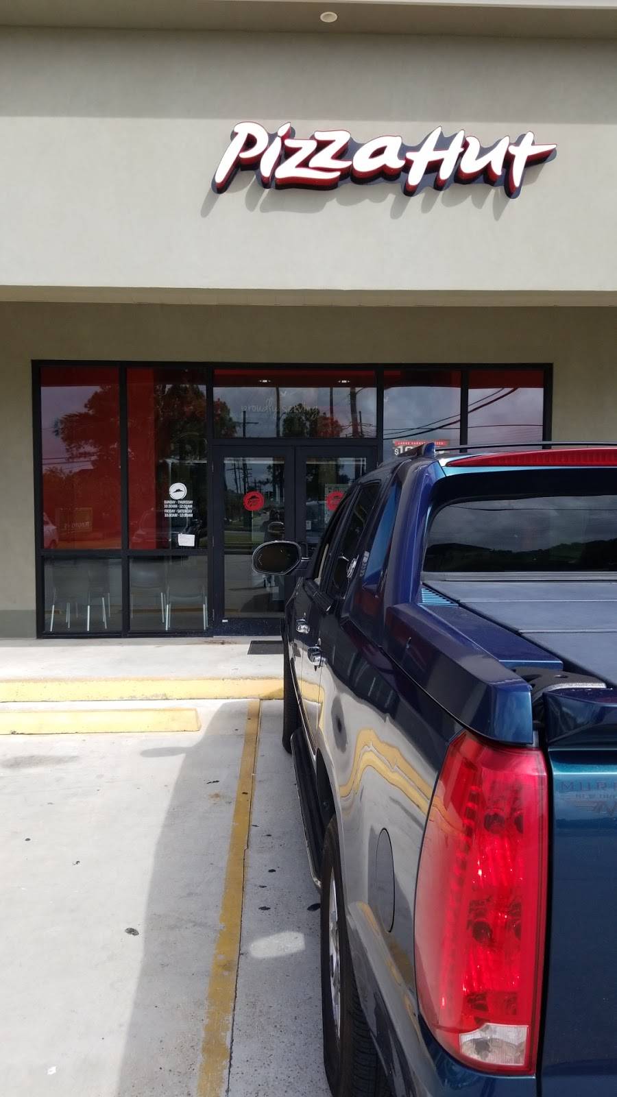 Pizza Hut | meal delivery | 7211 Regent St, New Orleans, LA 70124, USA | 5042883100 OR +1 504-288-3100