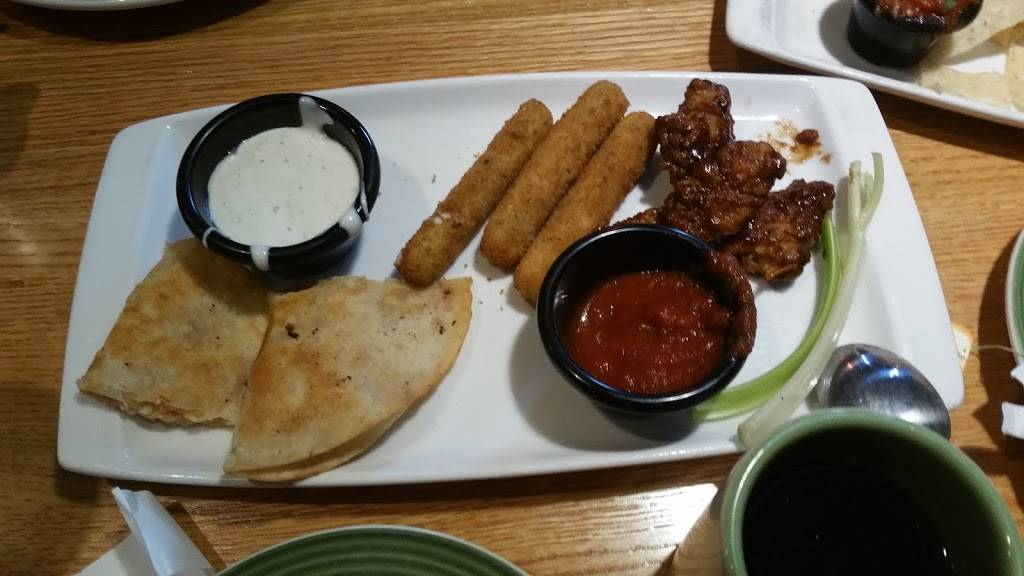 Applebees Grill + Bar | restaurant | 1721 W Morton Ave, Jacksonville, IL 62650, USA | 2172433654 OR +1 217-243-3654