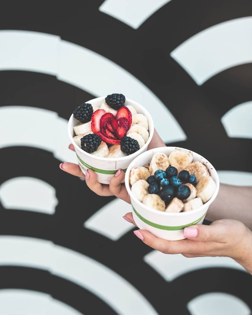 GrabbaGreen | restaurant | 615 E University Ave, Ann Arbor, MI 48104, USA | 7348876767 OR +1 734-887-6767