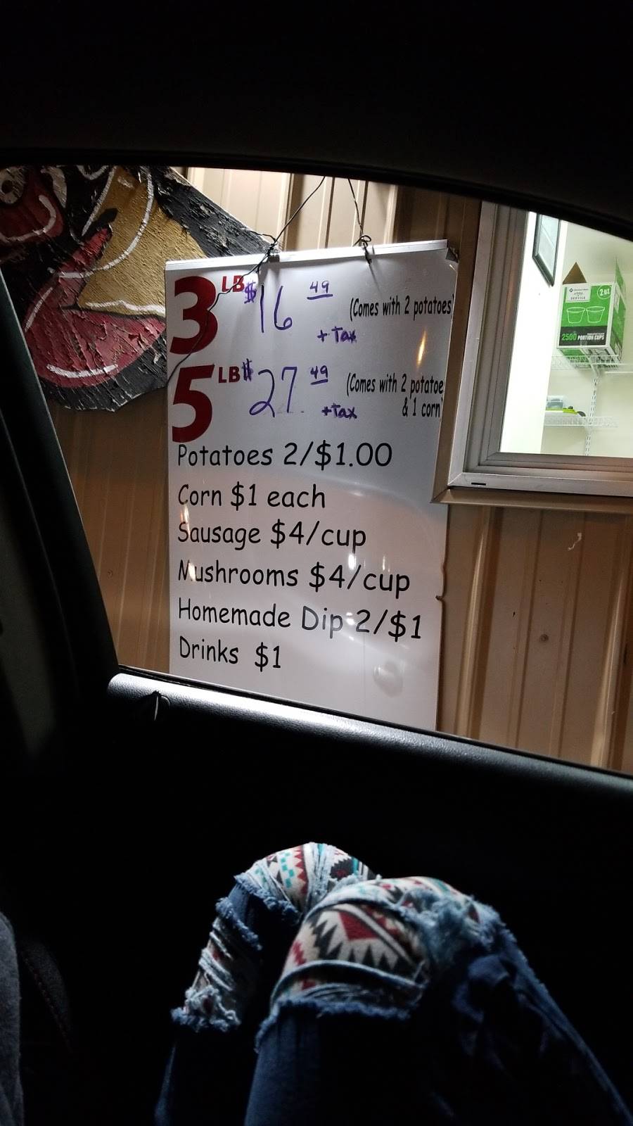 A Cajun Crawfish House | restaurant | 215 SW Evangeline Thruway, Lafayette, LA 70501, USA | 3379622586 OR +1 337-962-2586