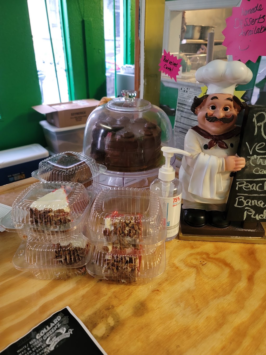 Collard Greenz Country Cooking Restaurant | restaurant | 2602 Montgomery St unit A, Savannah, GA 31401, USA | 9124955228 OR +1 912-495-5228