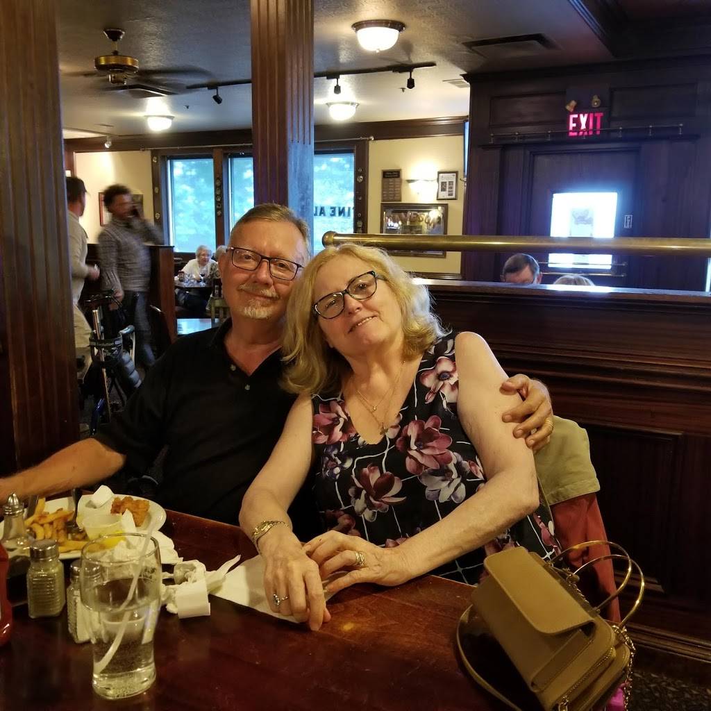 Abbey Arms Restaurant | restaurant | Glen Abbey, Oakville, ON L6M 2V6, Canada | 9058251109 OR +1 905-825-1109