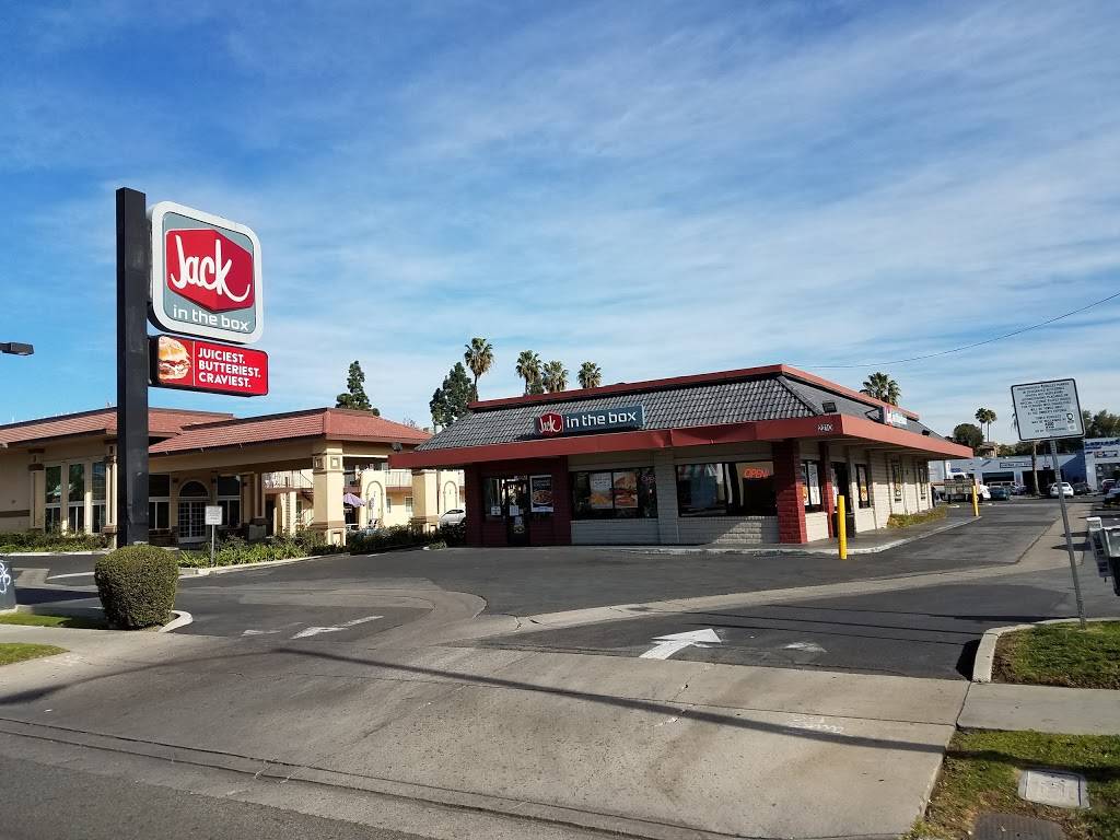Jack in the Box | restaurant | 2210 S Harbor Blvd, Anaheim, CA 92802, USA | 7147401131 OR +1 714-740-1131