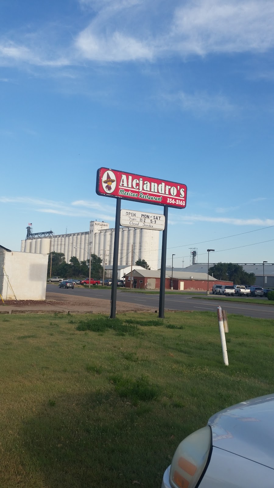 Alejandros | restaurant | 816 W Oklahoma Ave, Ulysses, KS 67880, USA | 6203563163 OR +1 620-356-3163