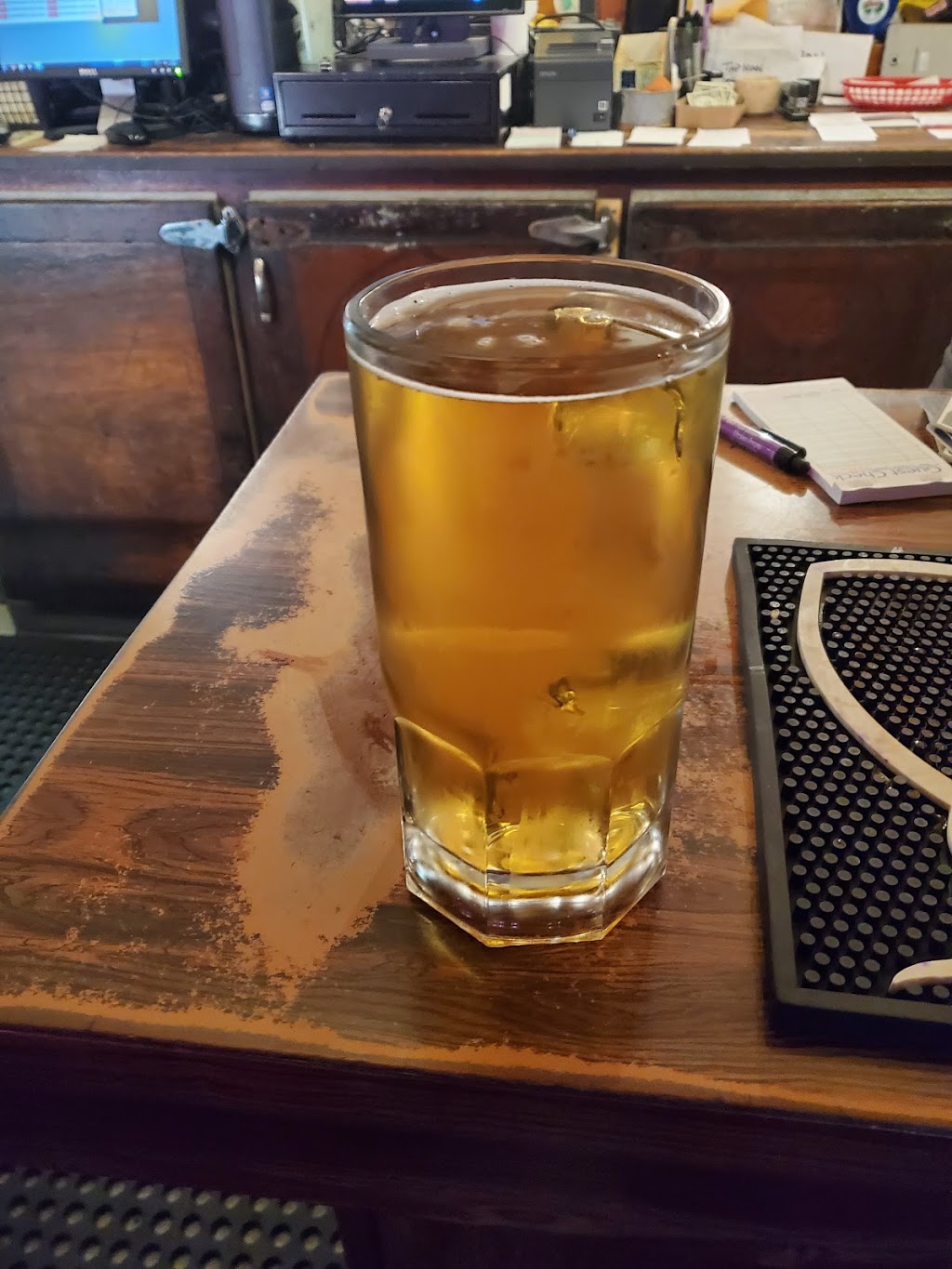 Sloop Tavern | restaurant | 2830 NW Market St, Seattle, WA 98107, USA | 2067823330 OR +1 206-782-3330