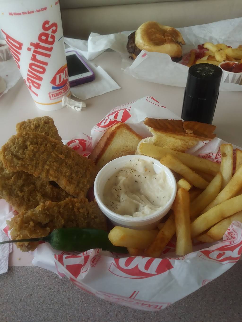 Dairy Queen Store | restaurant | 4418 Callaghan Rd, San Antonio, TX 78228, USA | 2104358820 OR +1 210-435-8820