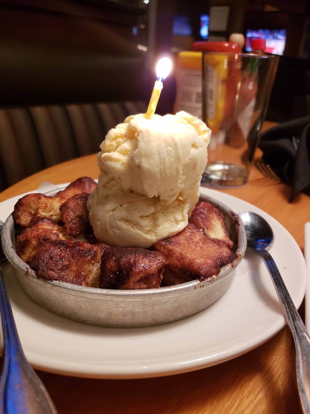 BJs Restaurant & Brewhouse | restaurant | 6424 Canoga Ave, Woodland Hills, CA 91367, USA | 8183401748 OR +1 818-340-1748