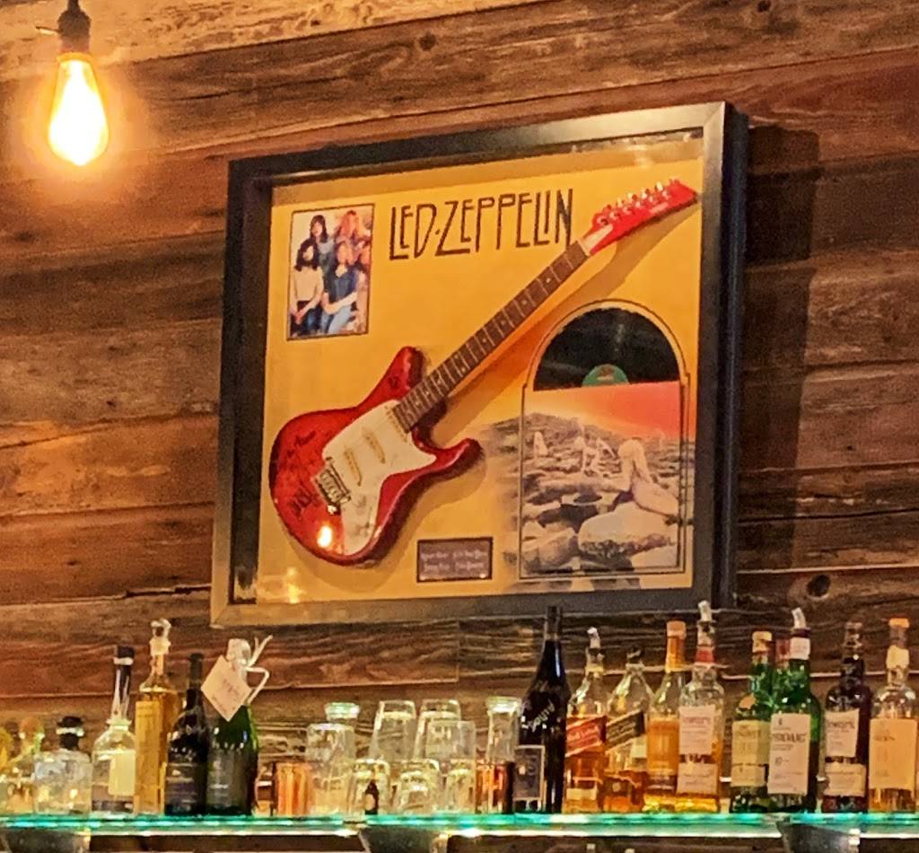 Blackdog Bar & Grill | restaurant | 2835 19th Ave, Forest Grove, OR 97116, USA | 5033525976 OR +1 503-352-5976