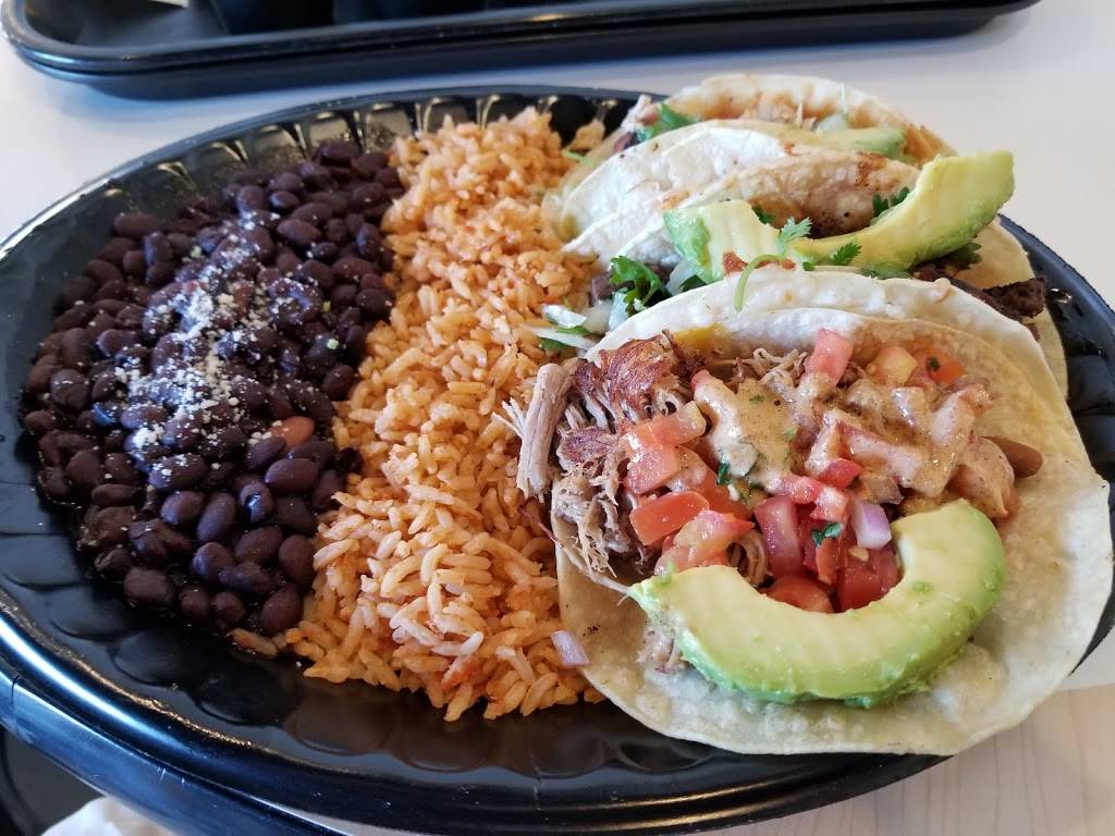 Baja Fresh Mexican Grill | restaurant | 23630 Valencia Blvd, Valencia, CA 91355, USA | 6612546060 OR +1 661-254-6060