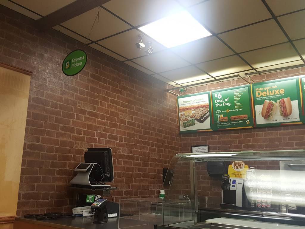 Subway | restaurant | 1200 8th Ave, Fort Worth, TX 76104, USA | 8179248332 OR +1 817-924-8332