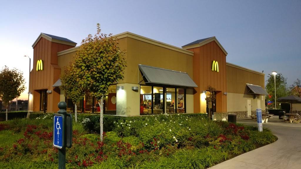 McDonalds | cafe | 3102 N Dinuba Blvd, Visalia, CA 93291, USA | 5597359661 OR +1 559-735-9661