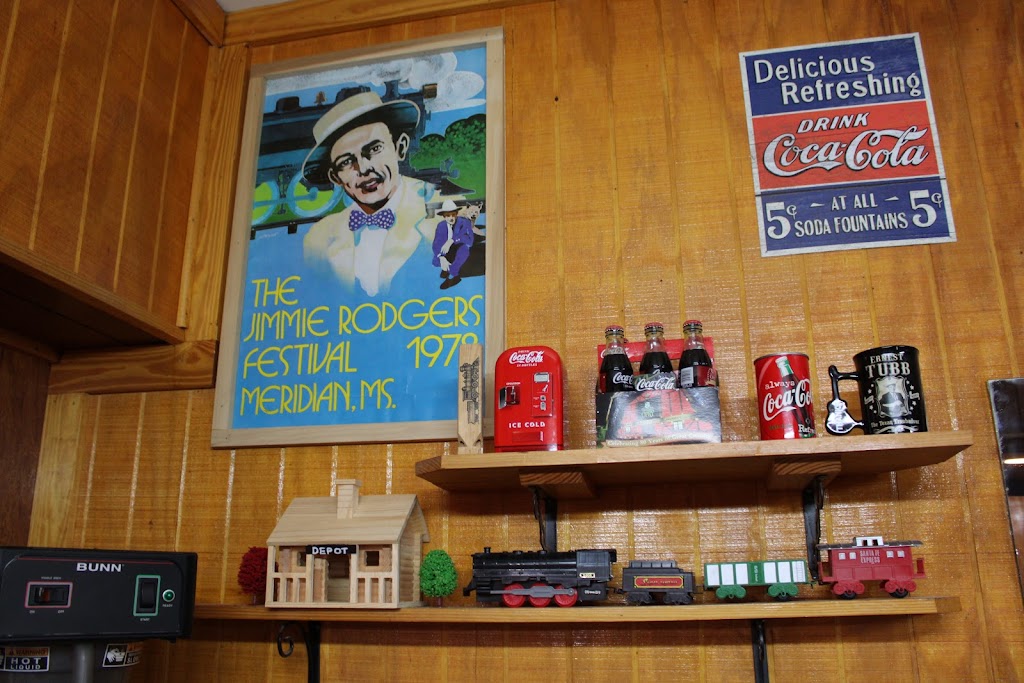 Railroad Cafe | restaurant | 1825 12th St, Lynchburg, VA 24501, USA | 4348465106 OR +1 434-846-5106