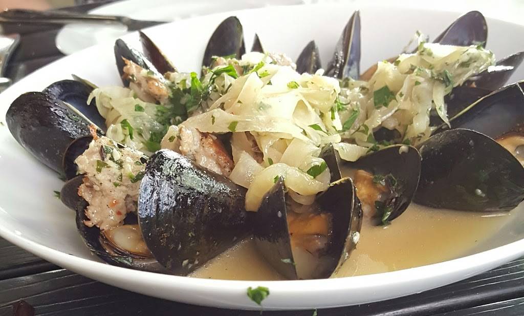 Bella Sera Trattoria | restaurant | 422 S Myrtle Ave, Monrovia, CA 91016, USA | 6263591399 OR +1 626-359-1399