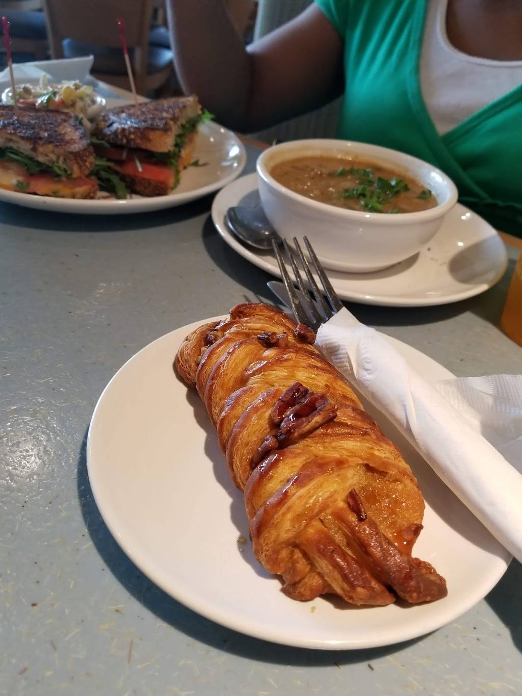 Wildflower Bread Company | cafe | 3425 E Baseline Rd #101, Gilbert, AZ 85234, USA | 4805079565 OR +1 480-507-9565