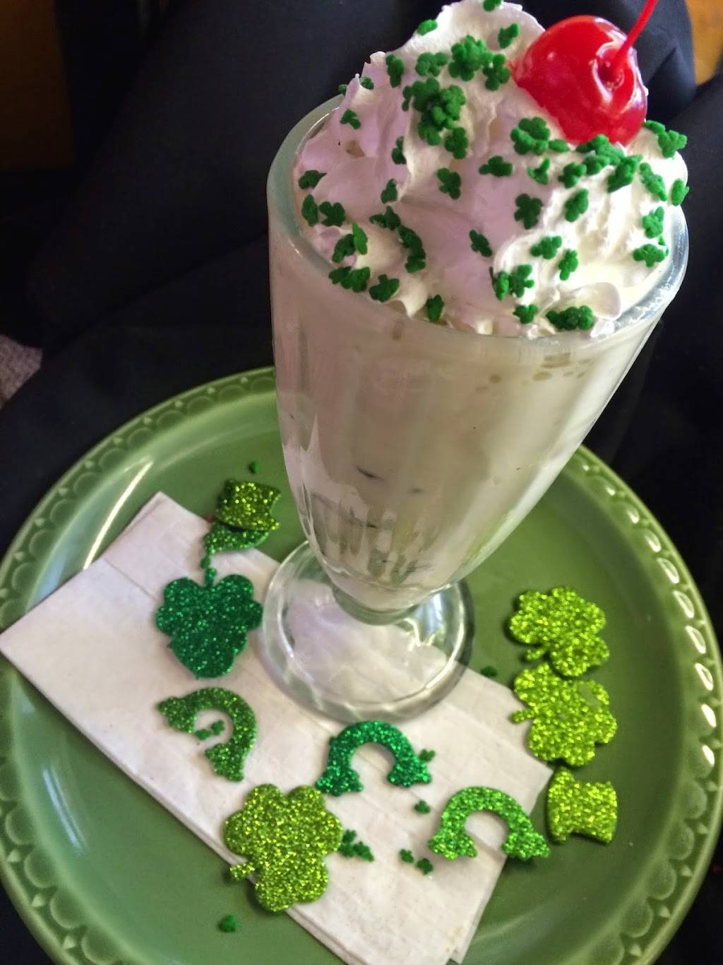 Treat Street | bakery | 3023 Oakland Dr, Kalamazoo, MI 49008, USA | 2697437137 OR +1 269-743-7137