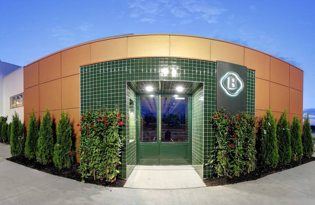 Les Botanistes | restaurant | 2010 Avenue Jules-Verne, Québec, QC G2G 2R2, Canada | 4188727971 OR +1 418-872-7971