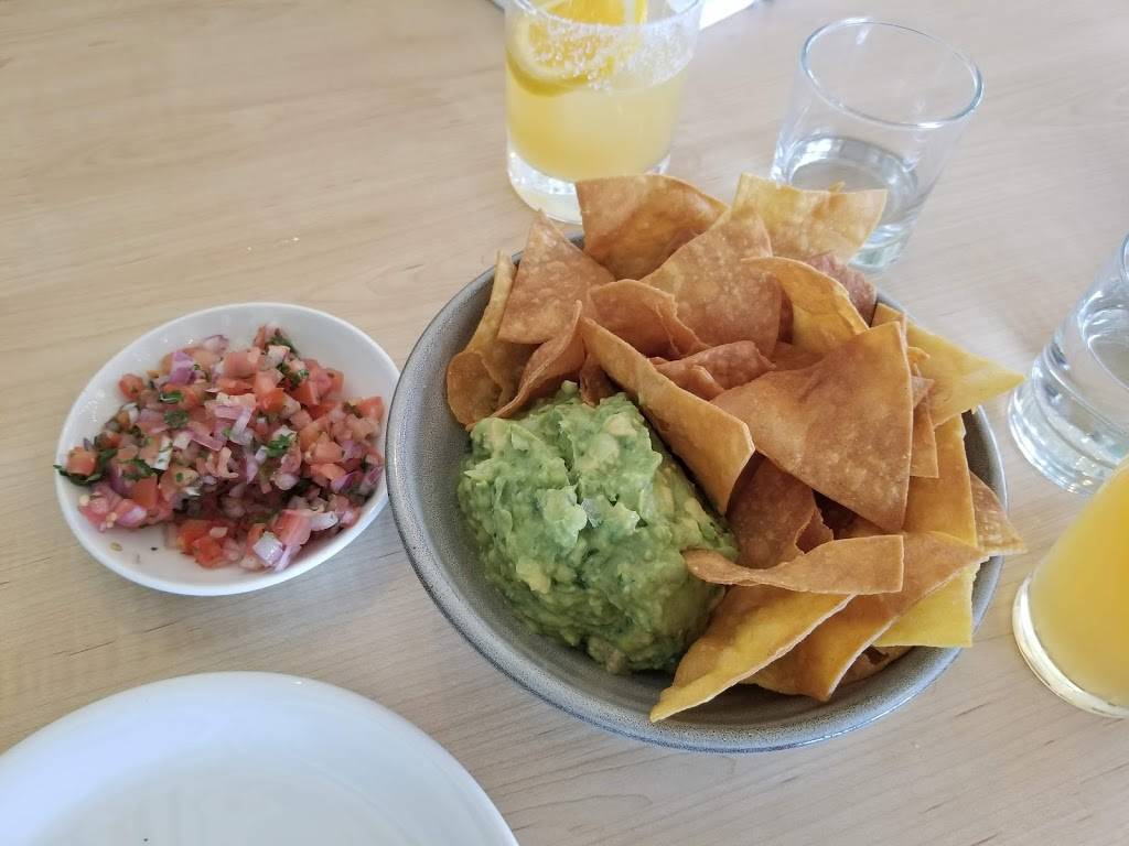 Chúuk | Bar and Restaurant | restaurant | 774 Liverpool Rd, Pickering, ON L1W 1R9, Canada | 3653005700 OR +1 365-300-5700