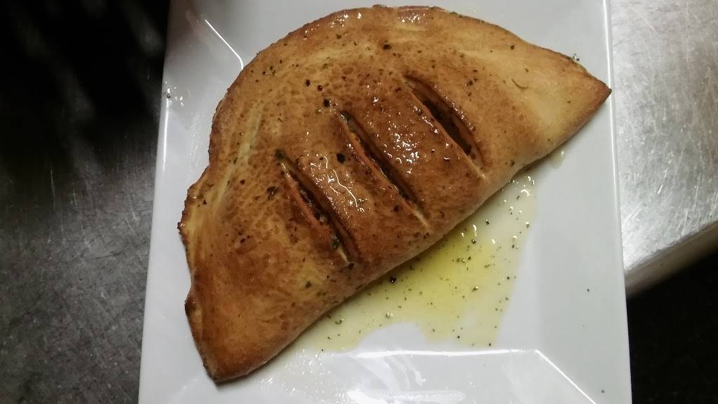 Angelina Mia Pizzeria | restaurant | 214 W Noble Ave, Williston, FL 32696, USA | 3525285600 OR +1 352-528-5600