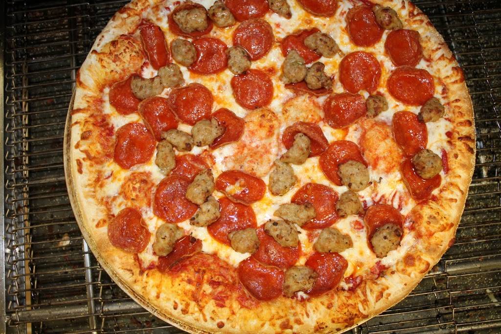 Doctor Pizza | meal delivery | 122 W Union St, Athens, OH 45701, USA | 7405944444 OR +1 740-594-4444