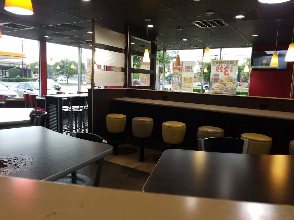 Burger King | restaurant | 915 N Belt Line Rd, Grand Prairie, TX 75050, USA | 9726428482 OR +1 972-642-8482
