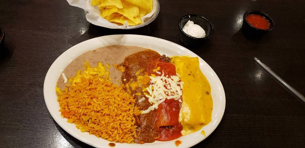 Cristinas | restaurant | 3432 E Hebron Pkwy, Carrollton, TX 75010, USA | 9723808844 OR +1 972-380-8844