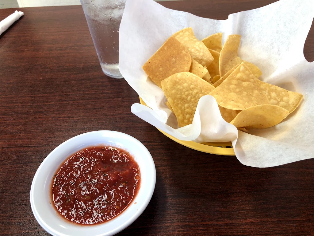 Los Pinos | restaurant | 1225 W Douglas Ave, Wichita, KS 67213, USA | 3169273936 OR +1 316-927-3936