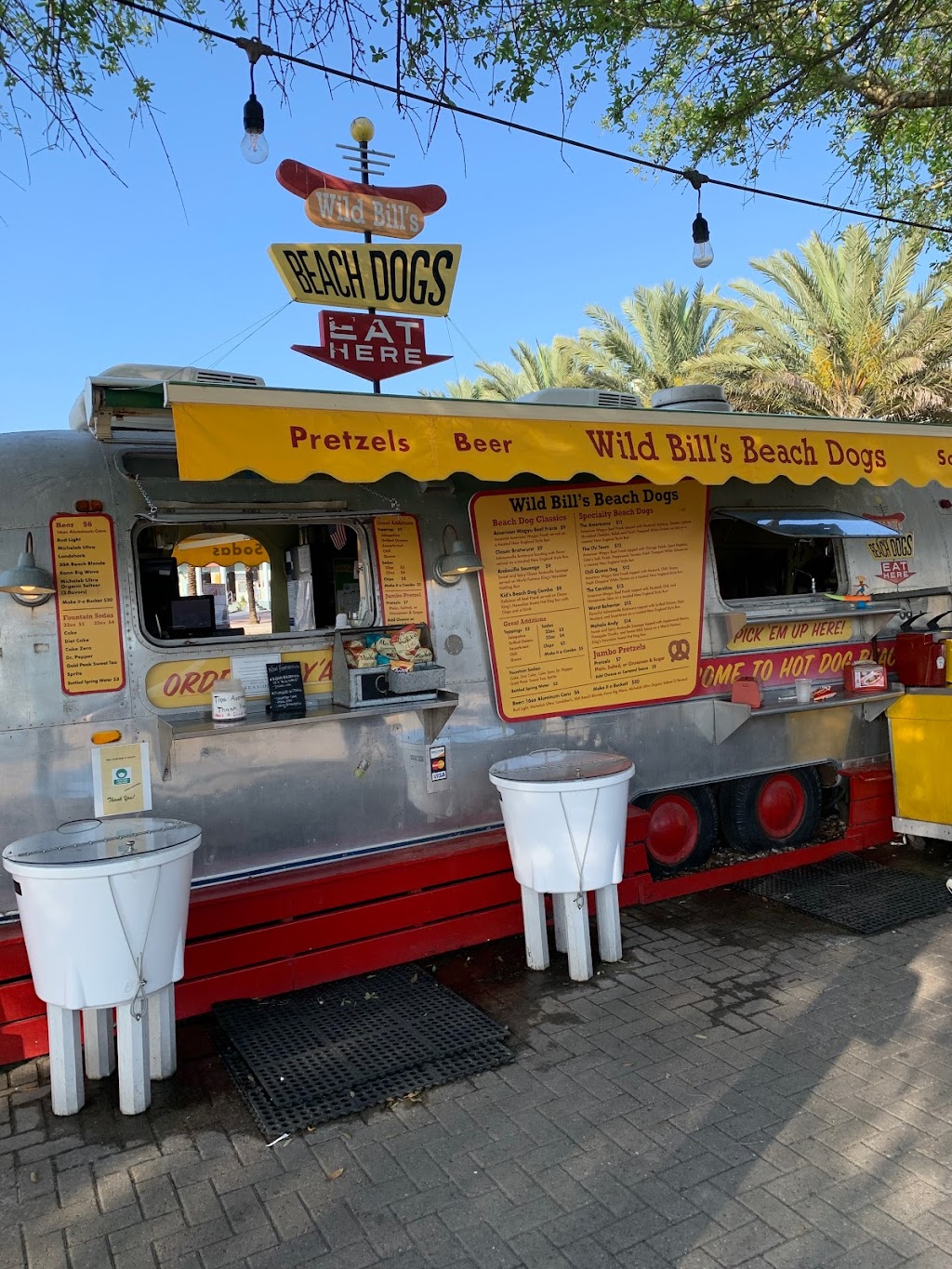 Wild Bills Beach Dogs | restaurant | 2235 E County Hwy 30A, Santa Rosa Beach, FL 32459, USA | 8502310802 OR +1 850-231-0802