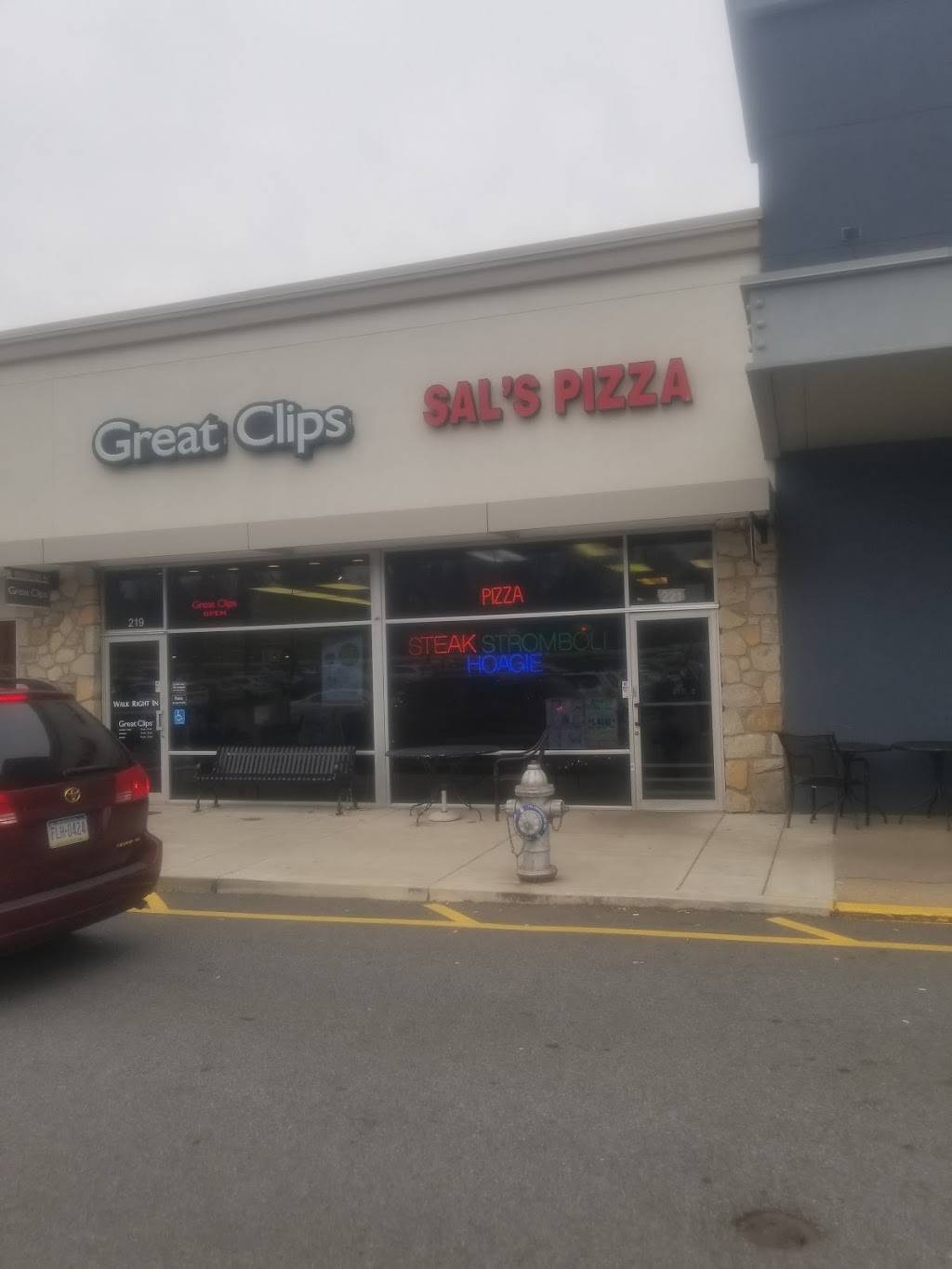 Sals Pizza | restaurant | 221 East Swedesford Rd, Wayne, PA 19087, USA | 6106885977 OR +1 610-688-5977