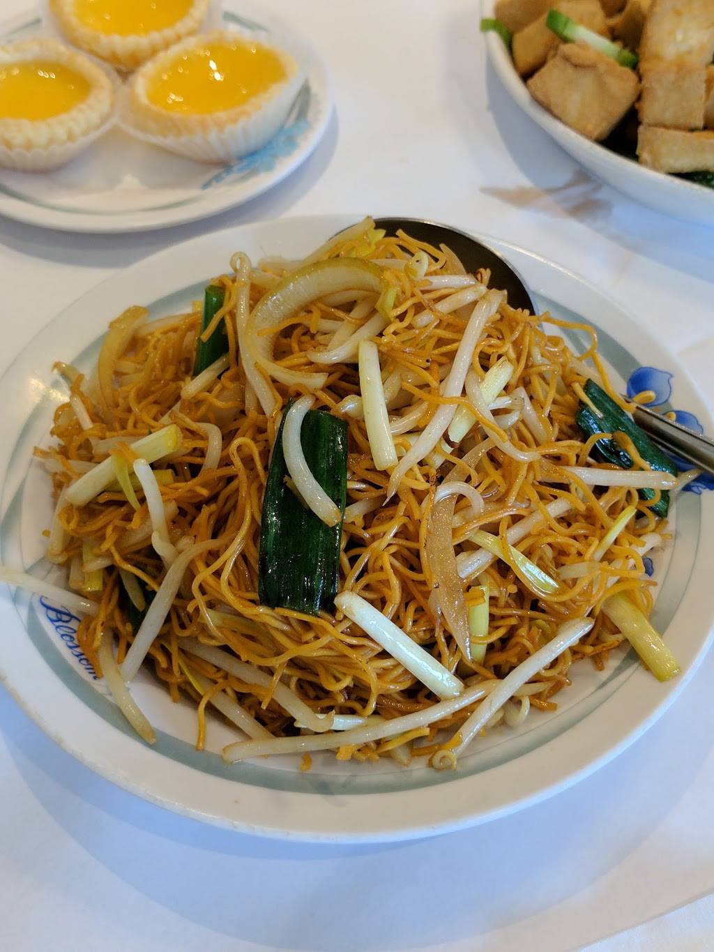 S & T Hong Kong Seafood Restaurant | restaurant | 2578 Noriega St, San Francisco, CA 94122, USA | 4156658338 OR +1 415-665-8338