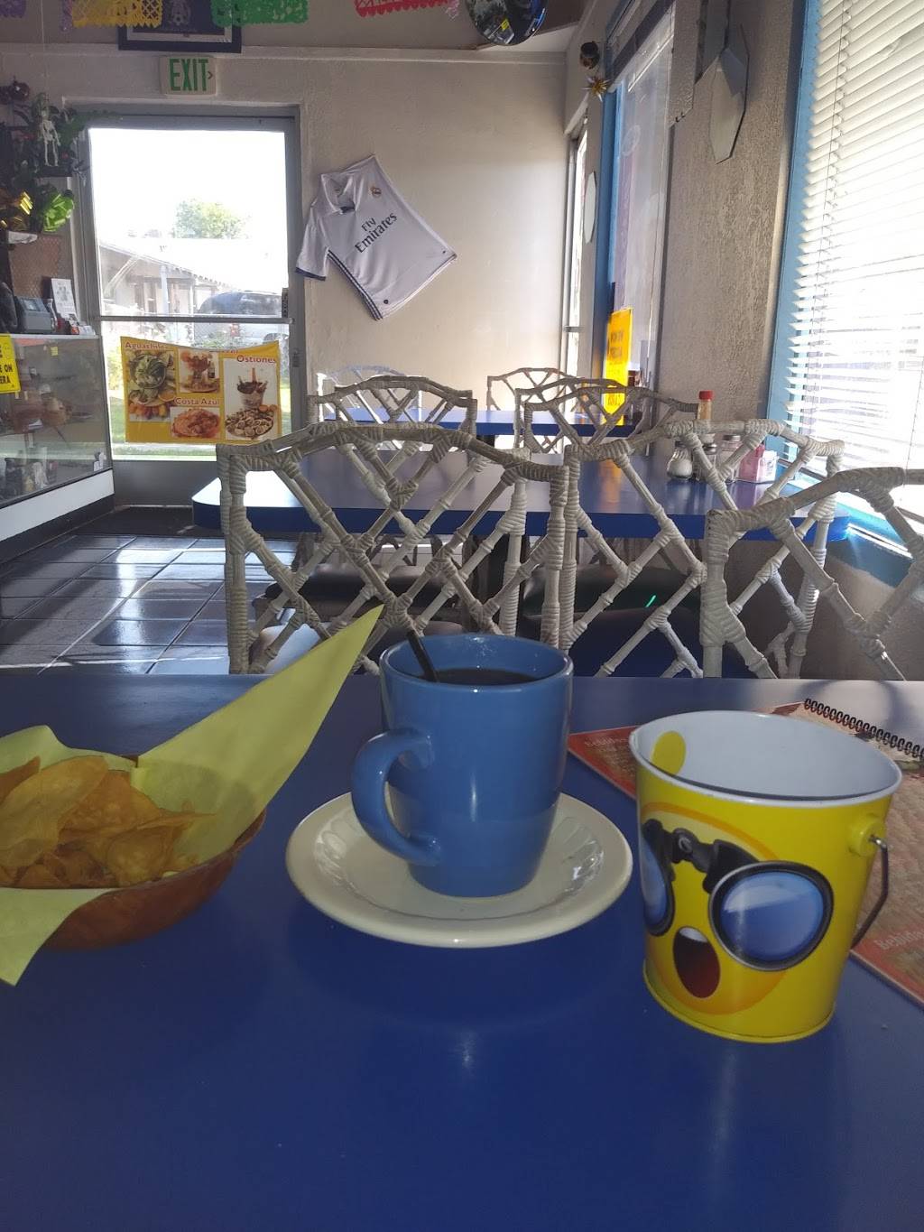 Hot Cazuelas | restaurant | 1395 W Holt Ave, Pomona, CA 91768, USA | 9097668140 OR +1 909-766-8140