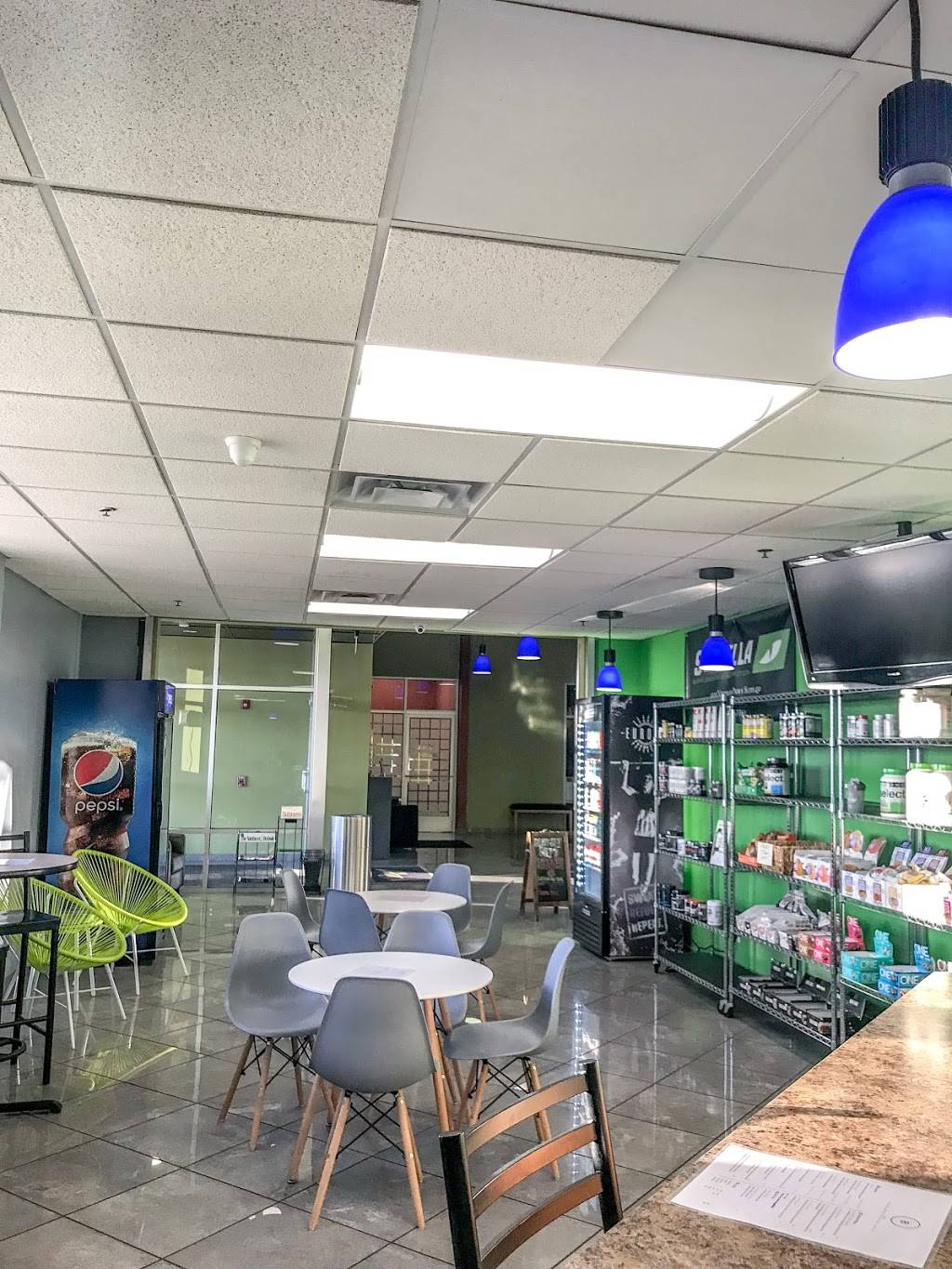 The Bar - Smoothie Bar and Grill | restaurant | 951 E Lewis and Clark Pkwy, Clarksville, IN 47129, USA | 8122844900 OR +1 812-284-4900