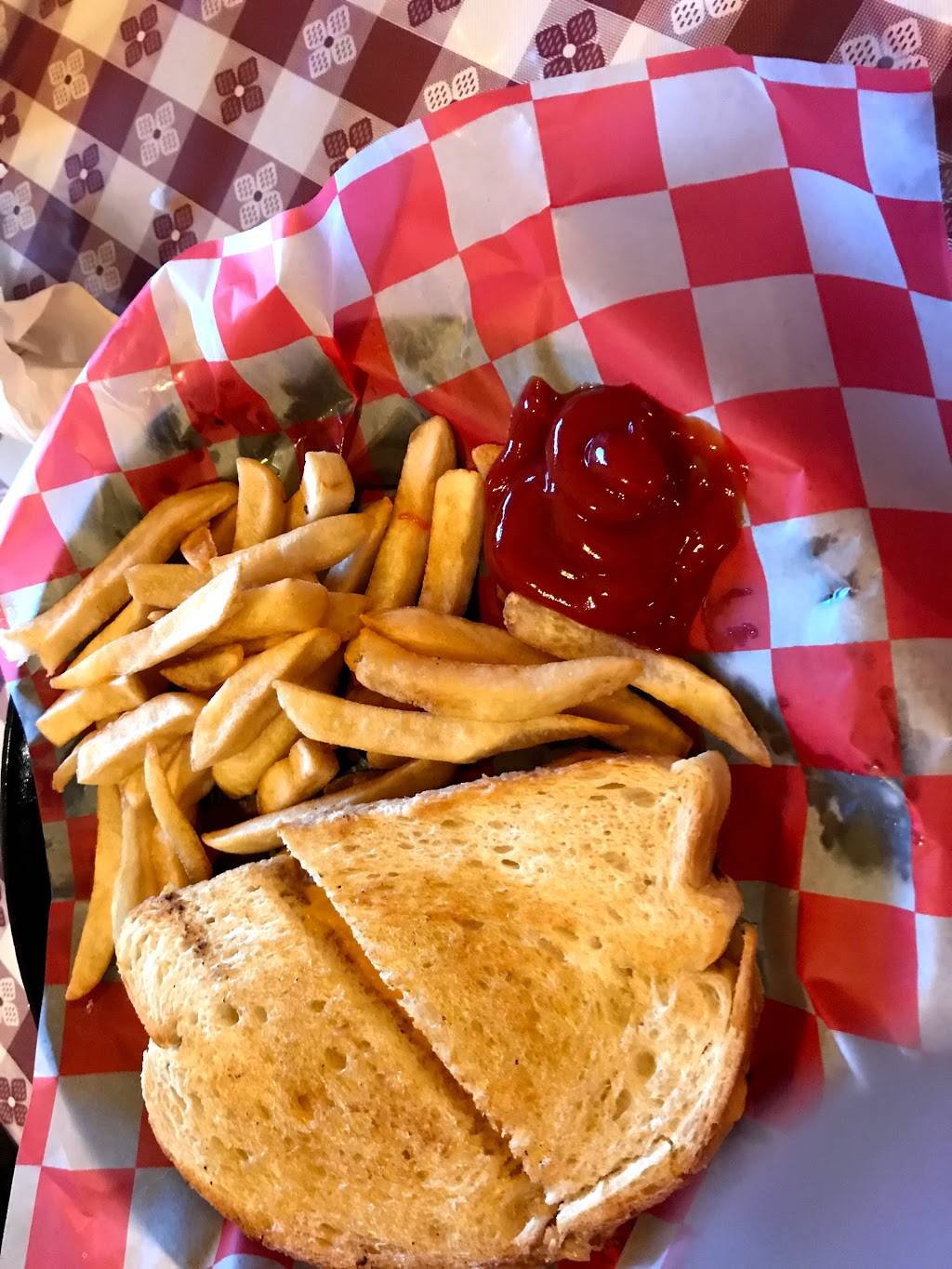 Giuseppes Ristorante Italiano | restaurant | 2842 Rockfish Valley Hwy, Nellysford, VA 22958, USA | 4343619170 OR +1 434-361-9170