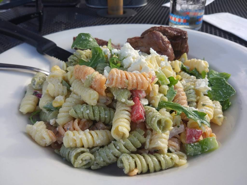 Brodies Seaport | restaurant | 215 Derby St, Salem, MA 01970, USA | 9785948490 OR +1 978-594-8490