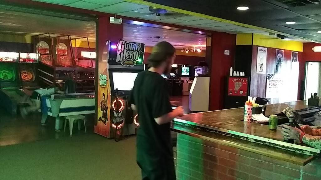 Planet 14 | restaurant | 137 Harding Way E, Galion, OH 44833, USA | 4194627529 OR +1 419-462-7529