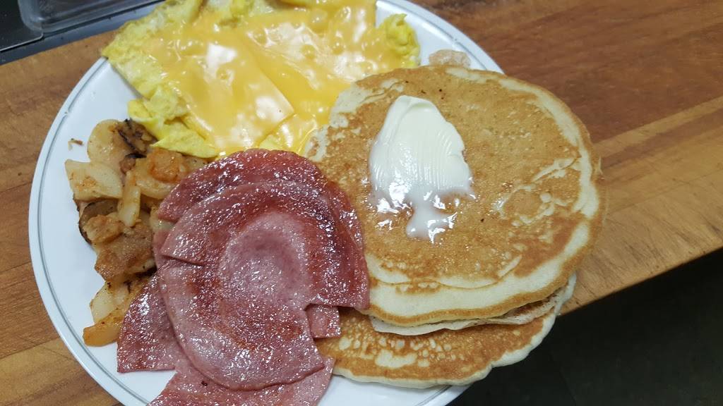 Sea Port Coffee Shop | restaurant | 1201 Corbin St, Elizabeth, NJ 07201, USA | 9082897768 OR +1 908-289-7768