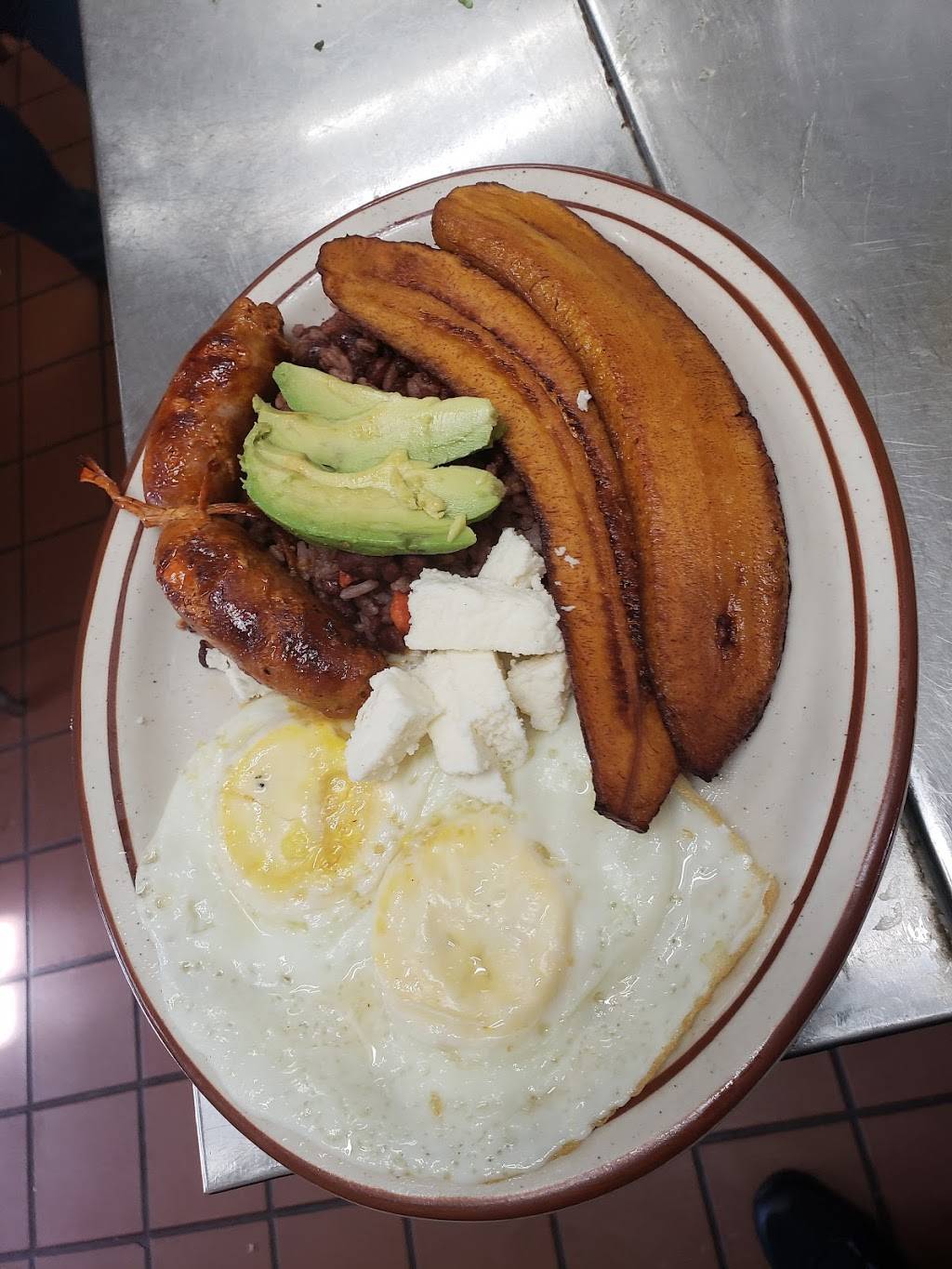 Casa Grande Bar & Restaurant | restaurant | 531 E Brundage Ln, Bakersfield, CA 93307, USA | 6618005765 OR +1 661-800-5765