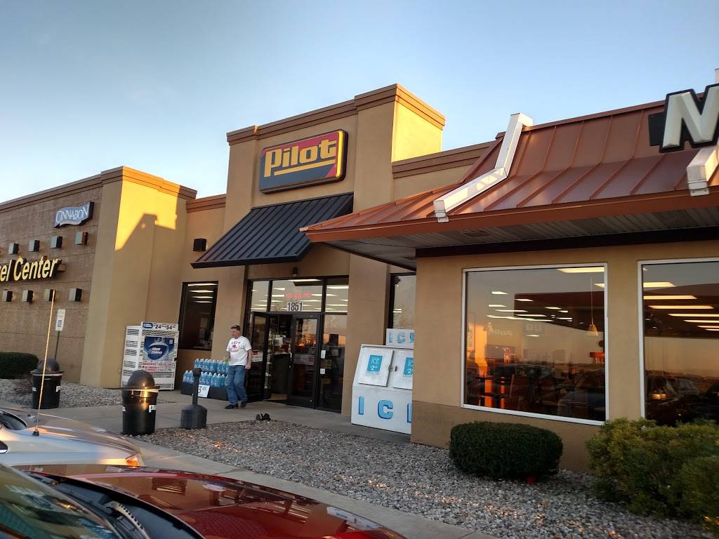 Pilot Travel Center | restaurant | 1851 W 400 N, Shelbyville, IN 46176, USA | 3173928771 OR +1 317-392-8771