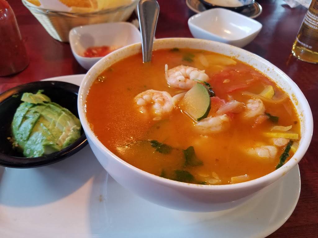 La Curva | restaurant | 550 S Ohio St, Salina, KS 67401, USA | 7858257777 OR +1 785-825-7777