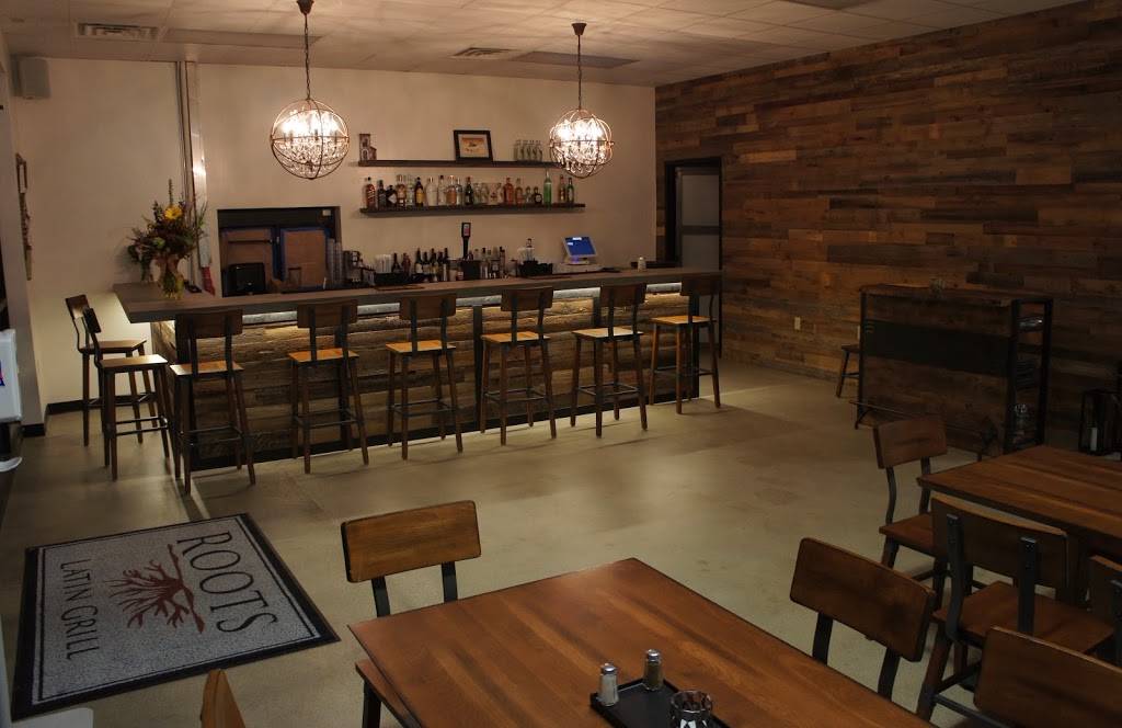 Roots Latin Grill | restaurant | 4127 Wabash Ave, Springfield, IL 62711, USA | 2176797357 OR +1 217-679-7357