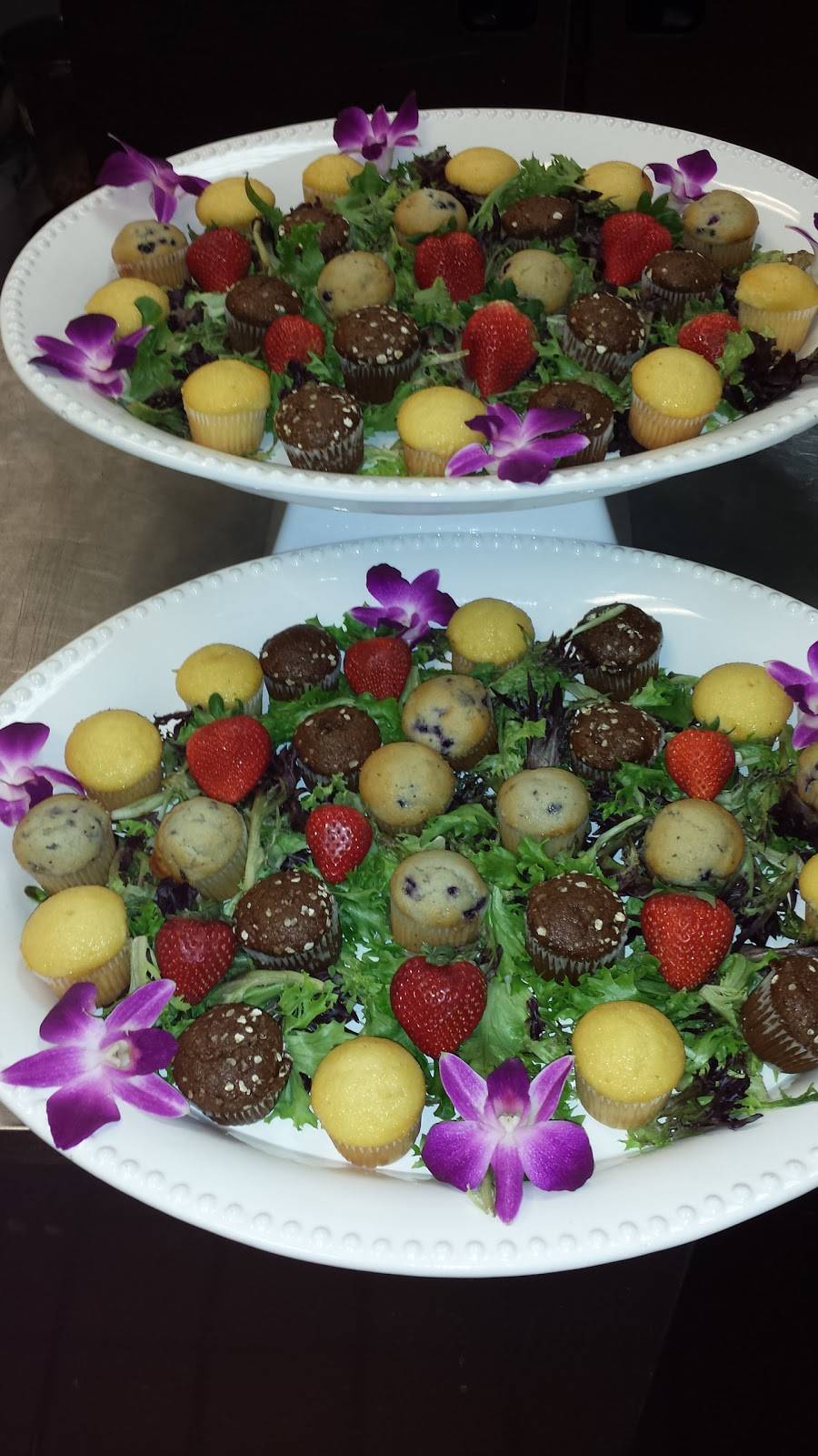 The Hilltop Restaurant | restaurant | 2030 Wells Rd, Orange Park, FL 32073, USA | 9042725959 OR +1 904-272-5959