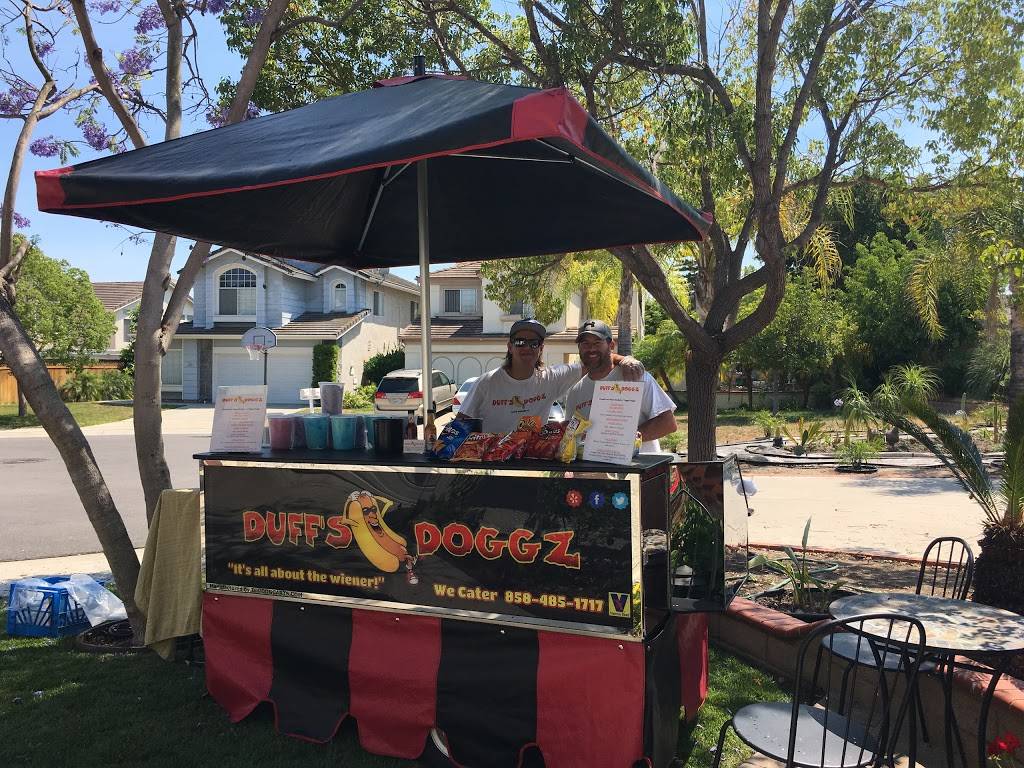 Duffs Doggz | restaurant | 12047 Carmel Mountain Rd, San Diego, CA 92128, USA | 8584851717 OR +1 858-485-1717