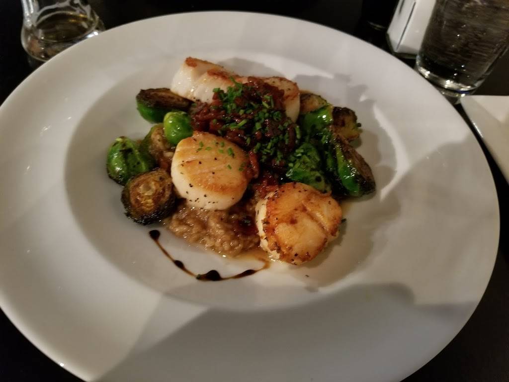 The General | restaurant | 646 Germantown Pike, Lafayette Hill, PA 19444, USA | 6102346189 OR +1 610-234-6189