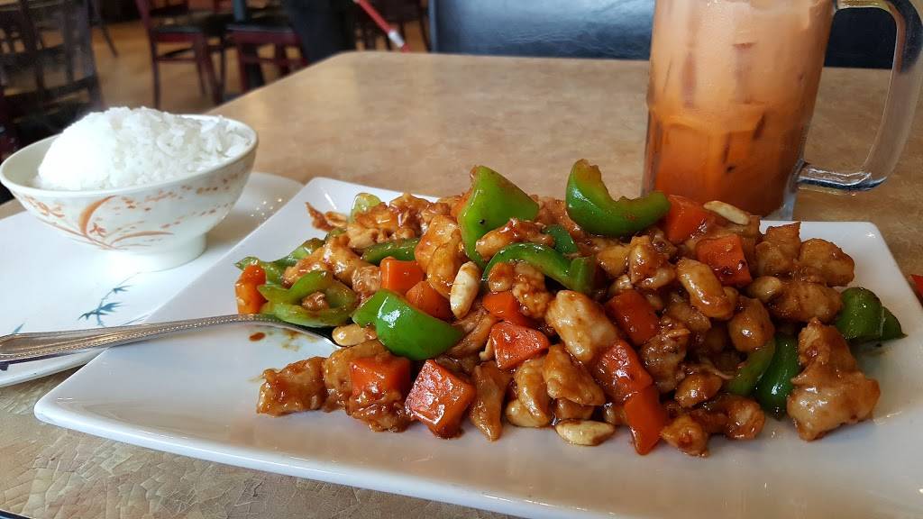 Taste Of Asia | restaurant | 130 NW John Jones Dr #206, Burleson, TX 76028, USA | 8174262239 OR +1 817-426-2239